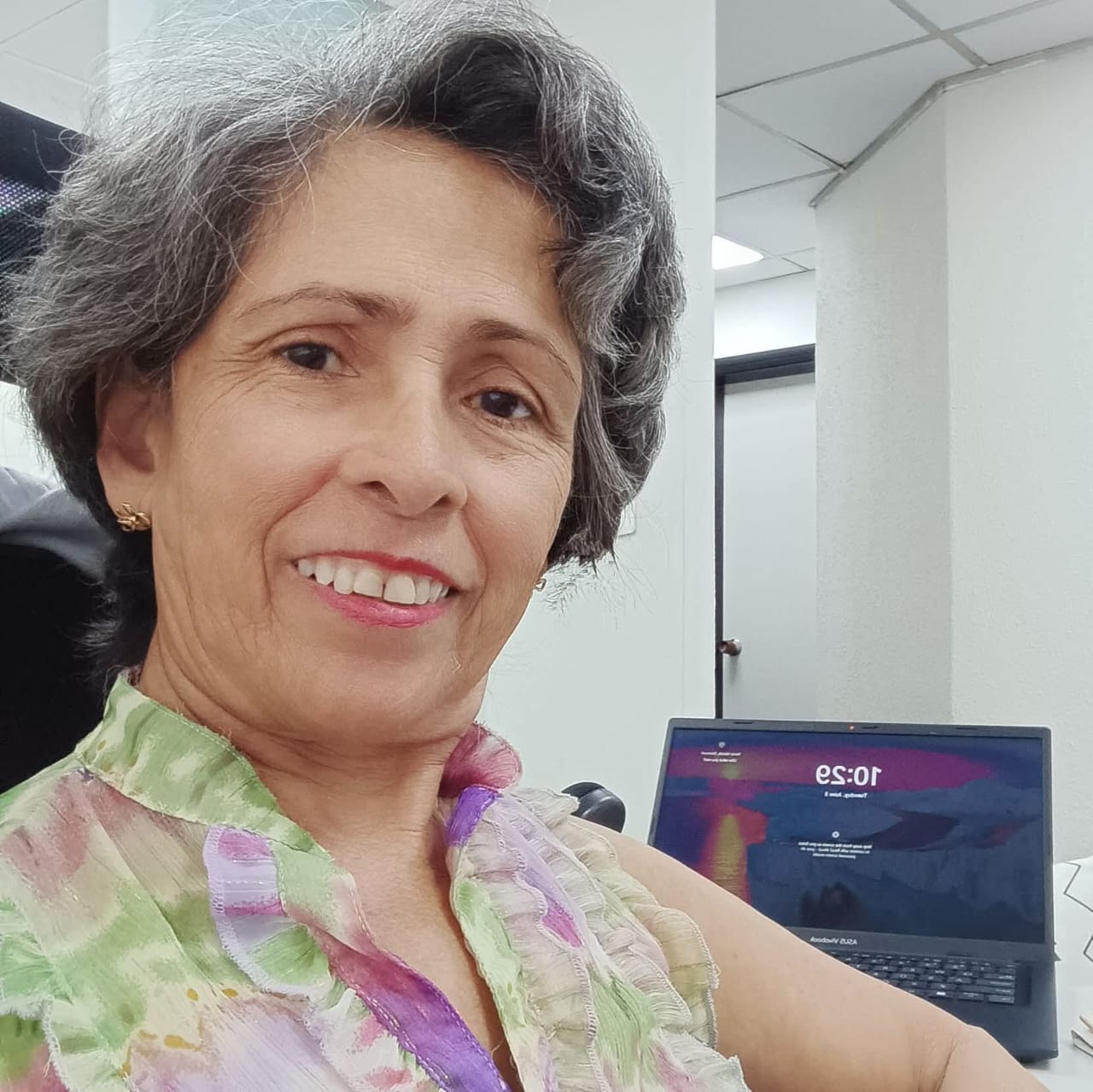 Ercilia Lobo Directora Administrativa